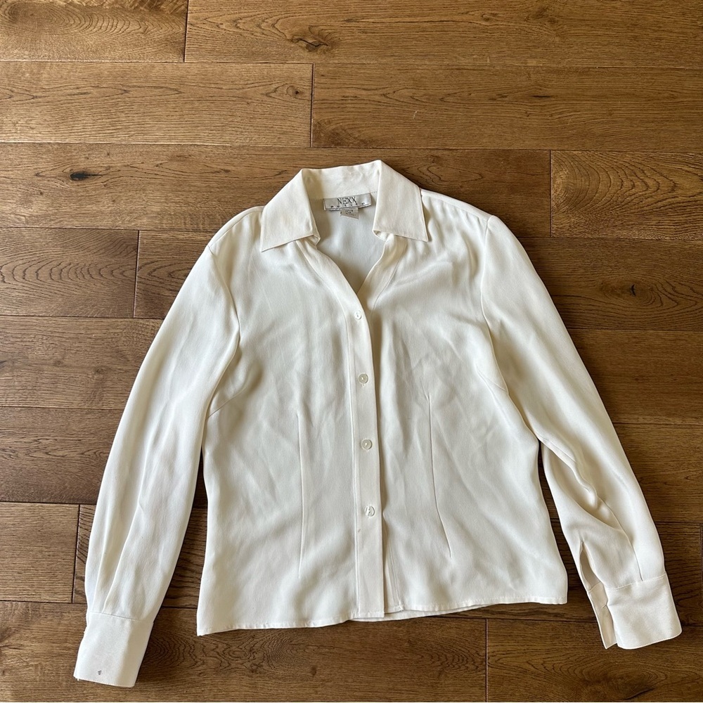 VINTAGE 100% SILK IVORY BLOUSE XS PLEASE SEE DESCRIPTION